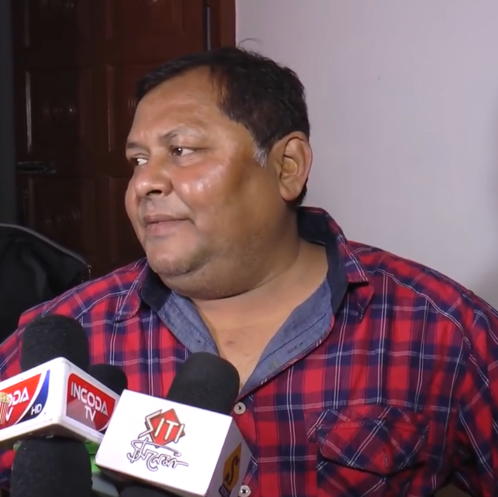 Kharaj Mukherjee photo